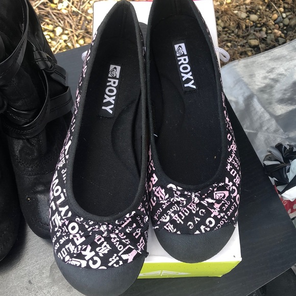 roxy black slip ons